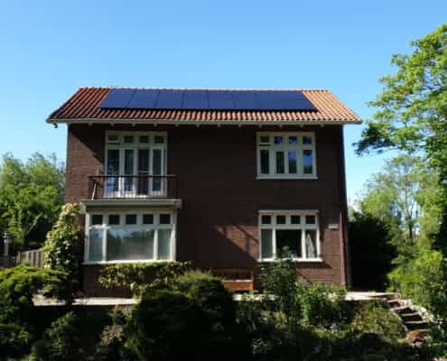 Huis met zonnepanelen in Amsterdam
